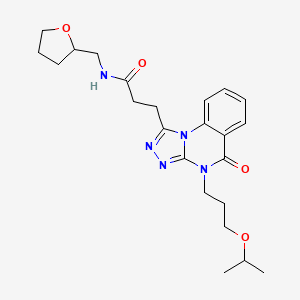 molecular formula C23H31N5O4 B2699706 3-[4-(3-isopropoxypropyl)-5-oxo-4,5-dihydro[1,2,4]triazolo[4,3-a]quinazolin-1-yl]-N-(tetrahydrofuran-2-ylmethyl)propanamide CAS No. 902933-07-7