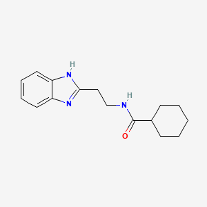 molecular formula C16H21N3O B2700069 N-[2-(1H-benzimidazol-2-yl)ethyl]cyclohexanecarboxamide CAS No. 315712-43-7
