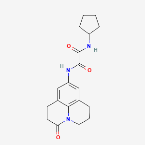 molecular formula C19H23N3O3 B2700609 N1-cyclopentyl-N2-(3-oxo-1,2,3,5,6,7-hexahydropyrido[3,2,1-ij]quinolin-9-yl)oxalamide CAS No. 898455-77-1