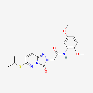 molecular formula C18H21N5O4S B2700919 N-(2,5-二甲氧基苯基)-2-(6-(异丙硫基)-3-氧代-[1,2,4]三唑[4,3-b]吡啶并[2,3H]基)乙酰胺 CAS No. 1040670-98-1