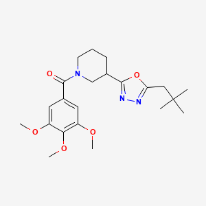 (3-(5-Neopentyl-1,3,4-oxadiazol-2-yl)piperidin-1-yl)(3,4,5-trimethoxyphenyl)methanone
