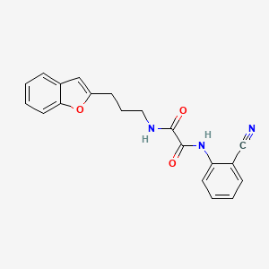 molecular formula C20H17N3O3 B2701292 N1-(3-(benzofuran-2-yl)propyl)-N2-(2-cyanophenyl)oxalamide CAS No. 2034458-01-8