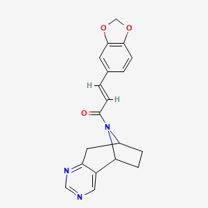 molecular formula C19H17N3O3 B2701452 (E)-3-(苯并[d][1,3]二氧杂环戊-5-基)-1-((5R,8S)-6,7,8,9-四氢-5H-5,8-环己-5,8-环己-10-基)丙-2-烯-1-酮 CAS No. 2065985-65-9