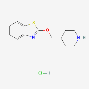 molecular formula C13H17ClN2OS B2701585 2-(Piperidin-4-ylmethoxy)benzo[d]thiazole hydrochloride CAS No. 1420800-94-7