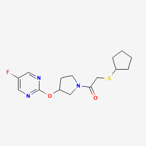 molecular formula C15H20FN3O2S B2703365 2-(环戊硫基)-1-(3-((5-氟嘧啶-2-基)氧基)吡咯烷-1-基)乙酮 CAS No. 2034359-77-6