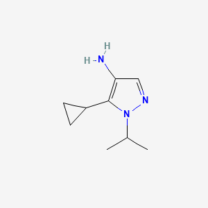 molecular formula C9H15N3 B2703689 5-cyclopropyl-1-(propan-2-yl)-1H-pyrazol-4-amine CAS No. 1006496-39-4
