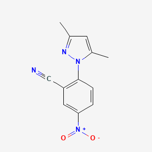 molecular formula C12H10N4O2 B2705006 2-(3,5-dimethyl-1H-pyrazol-1-yl)-5-nitrobenzonitrile CAS No. 955585-07-6