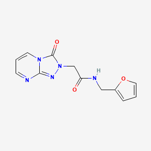 molecular formula C12H11N5O3 B2705858 N-(furan-2-ylmethyl)-2-(3-oxo-[1,2,4]triazolo[4,3-a]pyrimidin-2(3H)-yl)acetamide CAS No. 1330106-20-1