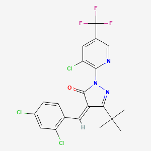 molecular formula C20H15Cl3F3N3O B2706980 (4Z)-5-tert-butyl-2-[3-chloro-5-(trifluoromethyl)pyridin-2-yl]-4-[(2,4-dichlorophenyl)methylidene]pyrazol-3-one CAS No. 1025666-70-9