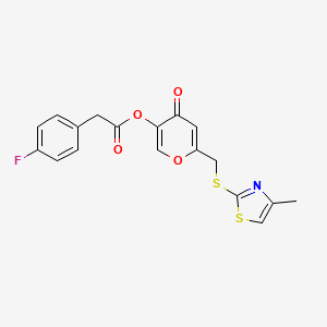 molecular formula C18H14FNO4S2 B2707654 6-(((4-methylthiazol-2-yl)thio)methyl)-4-oxo-4H-pyran-3-yl 2-(4-fluorophenyl)acetate CAS No. 896306-19-7