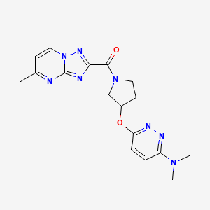 molecular formula C18H22N8O2 B2708284 (5,7-Dimethyl-[1,2,4]triazolo[1,5-a]pyrimidin-2-yl)(3-((6-(dimethylamino)pyridazin-3-yl)oxy)pyrrolidin-1-yl)methanone CAS No. 2034483-53-7