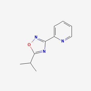 molecular formula C10H11N3O B2708349 2-(5-异丙基-1,2,4-噁二唑-3-基)吡啶 CAS No. 443328-44-7