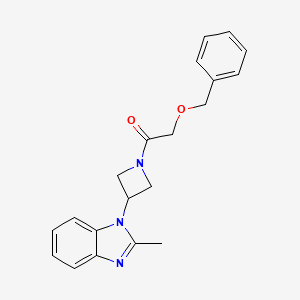 molecular formula C20H21N3O2 B2708390 1-[3-(2-Methylbenzimidazol-1-yl)azetidin-1-yl]-2-phenylmethoxyethanone CAS No. 2380184-35-8