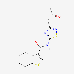 molecular formula C14H15N3O2S2 B2708769 N-[3-(2-oxopropyl)-1,2,4-thiadiazol-5-yl]-4,5,6,7-tetrahydro-1-benzothiophene-3-carboxamide CAS No. 627045-04-9