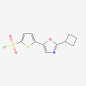 molecular formula C11H10ClNO3S2 B2711647 5-(2-Cyclobutyl-1,3-oxazol-5-yl)thiophene-2-sulfonyl chloride CAS No. 1245569-26-9