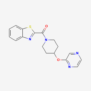 molecular formula C17H16N4O2S B2712395 苯并[d]噻唑-2-基(4-(吡嗪-2-基氧基)哌啶-1-基)甲酮 CAS No. 1421478-27-4