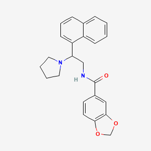 molecular formula C24H24N2O3 B2712804 N-(2-(naphthalen-1-yl)-2-(pyrrolidin-1-yl)ethyl)benzo[d][1,3]dioxole-5-carboxamide CAS No. 941931-97-1