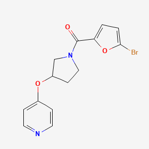 molecular formula C14H13BrN2O3 B2713164 (5-Bromofuran-2-yl)(3-(pyridin-4-yloxy)pyrrolidin-1-yl)methanone CAS No. 2034249-37-9