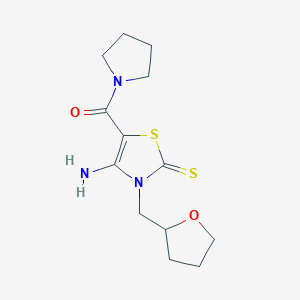 (4-Amino-3-((tetrahydrofuran-2-yl)methyl)-2-thioxo-2,3-dihydrothiazol-5-yl)(pyrrolidin-1-yl)methanone