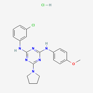 molecular formula C20H22Cl2N6O B2714336 N2-(3-氯苯基)-N4-(4-甲氧基苯基)-6-(吡咯烷-1-基)-1,3,5-三嗪-2,4-二胺 盐酸盐 CAS No. 1179494-53-1