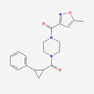 molecular formula C19H21N3O3 B2714395 (5-Methylisoxazol-3-yl)(4-(2-phenylcyclopropanecarbonyl)piperazin-1-yl)methanone CAS No. 1208409-80-6