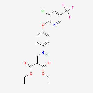 molecular formula C20H18ClF3N2O5 B2714980 1,3-二乙基 2-{[(4-{[3-氯-5-(三氟甲基)吡啶-2-基]氧基}苯基)氨基]甲基亚烯基}丙二酸酯 CAS No. 339099-88-6