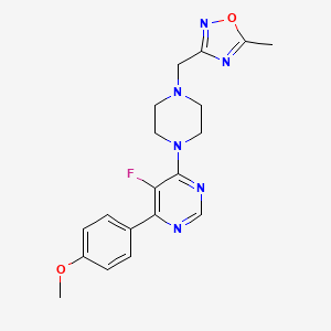 molecular formula C19H21FN6O2 B2715359 3-[[4-[5-Fluoro-6-(4-methoxyphenyl)pyrimidin-4-yl]piperazin-1-yl]methyl]-5-methyl-1,2,4-oxadiazole CAS No. 2380067-15-0
