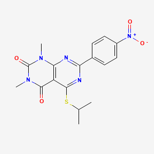 molecular formula C17H17N5O4S B2715994 5-(isopropylthio)-1,3-dimethyl-7-(4-nitrophenyl)pyrimido[4,5-d]pyrimidine-2,4(1H,3H)-dione CAS No. 852171-51-8