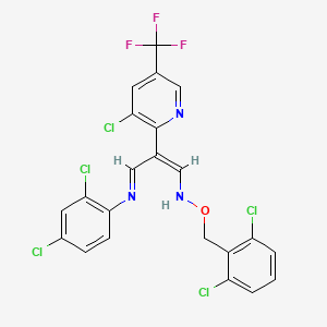 molecular formula C22H13Cl5F3N3O B2716865 2,4-dichloro-N-[(1Z,3E)-2-[3-chloro-5-(trifluoromethyl)pyridin-2-yl]-3-{[(2,6-dichlorophenyl)methoxy]imino}prop-1-en-1-yl]aniline CAS No. 320420-29-9