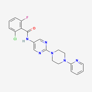 molecular formula C20H18ClFN6O B2716972 2-氯-6-氟-N-(2-(4-(吡啶-2-基)哌嗪-1-基)嘧啶-5-基)苯甲酰胺 CAS No. 1396889-34-1