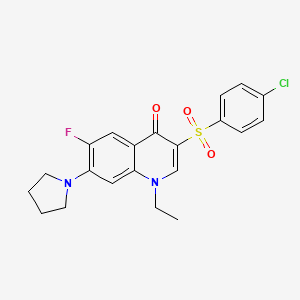 molecular formula C21H20ClFN2O3S B2717610 3-(4-Chlorobenzenesulfonyl)-1-ethyl-6-fluoro-7-(pyrrolidin-1-yl)-1,4-dihydroquinolin-4-one CAS No. 892775-45-0