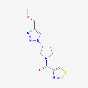 molecular formula C12H15N5O2S B2718721 4-(甲氧基甲基)-1-[1-(1,3-噻唑-4-羧酰)吡咯啉-3-基]-1H-1,2,3-三唑 CAS No. 2096192-73-1