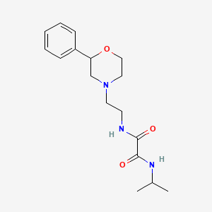 molecular formula C17H25N3O3 B2718944 N1-异丙基-N2-(2-(2-苯基吗啉基)乙基)草酰胺 CAS No. 954083-34-2