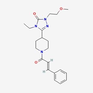 molecular formula C21H28N4O3 B2719329 (E)-3-(1-cinnamoylpiperidin-4-yl)-4-ethyl-1-(2-methoxyethyl)-1H-1,2,4-triazol-5(4H)-one CAS No. 1798411-92-3