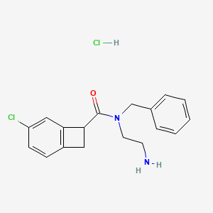 molecular formula C18H20Cl2N2O B2719492 N-(2-Aminoethyl)-N-benzyl-4-chlorobicyclo[4.2.0]octa-1(6),2,4-triene-7-carboxamide;hydrochloride CAS No. 2416243-73-5