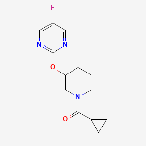 molecular formula C13H16FN3O2 B2720408 Cyclopropyl(3-((5-fluoropyrimidin-2-yl)oxy)piperidin-1-yl)methanone CAS No. 2034527-76-7