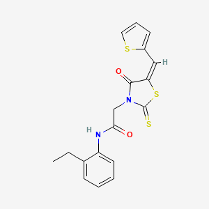 (E)-N-(2-ethylphenyl)-2-(4-oxo-5-(thiophen-2-ylmethylene)-2-thioxothiazolidin-3-yl)acetamide