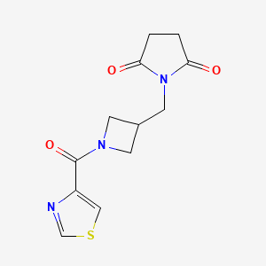 1-{[1-(1,3-Thiazole-4-carbonyl)azetidin-3-yl]methyl}pyrrolidine-2,5-dione