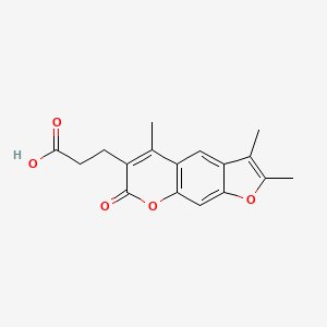 molecular formula C17H16O5 B2721994 3-(2,3,5-三甲基-7-氧代-7H-呋罗[3,2-g]咔喃-6-基)丙酸 CAS No. 663910-76-7