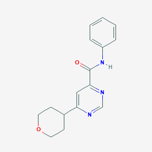 molecular formula C16H17N3O2 B2722140 6-(Oxan-4-yl)-N-phenylpyrimidine-4-carboxamide CAS No. 2415630-02-1
