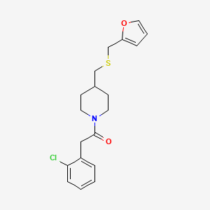 molecular formula C19H22ClNO2S B2724178 2-(2-Chlorophenyl)-1-(4-(((furan-2-ylmethyl)thio)methyl)piperidin-1-yl)ethanone CAS No. 1396632-15-7