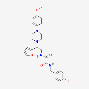 molecular formula C26H29FN4O4 B2724292 N1-(4-fluorobenzyl)-N2-(2-(furan-2-yl)-2-(4-(4-methoxyphenyl)piperazin-1-yl)ethyl)oxalamide CAS No. 877633-80-2