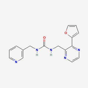 molecular formula C16H15N5O2 B2724463 1-((3-(Furan-2-yl)pyrazin-2-yl)methyl)-3-(pyridin-3-ylmethyl)urea CAS No. 2034301-56-7