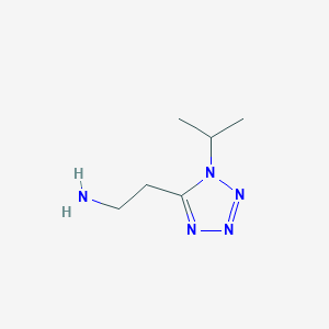 molecular formula C6H13N5 B2725075 2-[1-(propan-2-yl)-1H-1,2,3,4-tetrazol-5-yl]ethan-1-amine CAS No. 1092290-96-4