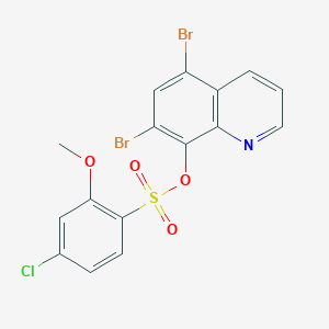 molecular formula C16H10Br2ClNO4S B2725194 5,7-二溴喹啉-8-基-4-氯-2-甲氧基苯基-1-磺酸酯 CAS No. 446309-08-6