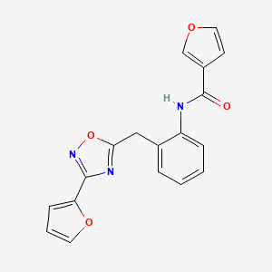 B2725406 N-(2-((3-(furan-2-yl)-1,2,4-oxadiazol-5-yl)methyl)phenyl)furan-3-carboxamide CAS No. 1797963-03-1