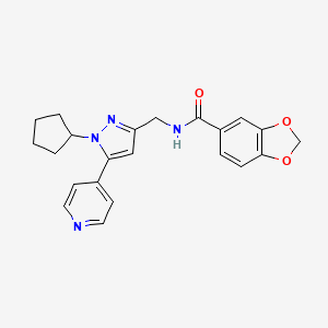 molecular formula C22H22N4O3 B2725495 N-((1-cyclopentyl-5-(pyridin-4-yl)-1H-pyrazol-3-yl)methyl)benzo[d][1,3]dioxole-5-carboxamide CAS No. 1421527-81-2