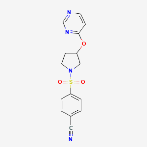 molecular formula C15H14N4O3S B2725853 4-((3-(Pyrimidin-4-yloxy)pyrrolidin-1-yl)sulfonyl)benzonitrile CAS No. 2034572-60-4