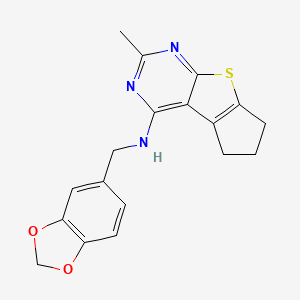 molecular formula C18H17N3O2S B2725950 N-(苯并[d][1,3]二噁杂环戊-5-基甲基)-2-甲基-6,7-二氢-5H-环戊[4,5]噻吩[2,3-d]嘧啶-4-胺 CAS No. 670268-47-0