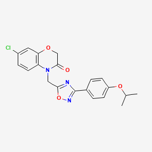 molecular formula C20H18ClN3O4 B2725965 7-chloro-4-{[3-(4-isopropoxyphenyl)-1,2,4-oxadiazol-5-yl]methyl}-2H-1,4-benzoxazin-3(4H)-one CAS No. 1105250-87-0